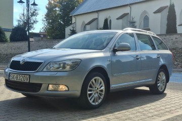 LAURIN & KLEMENT/Salon PL/Skóra/4x4/